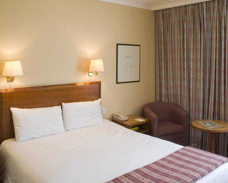 Britannia Hotel Bolton Room photo